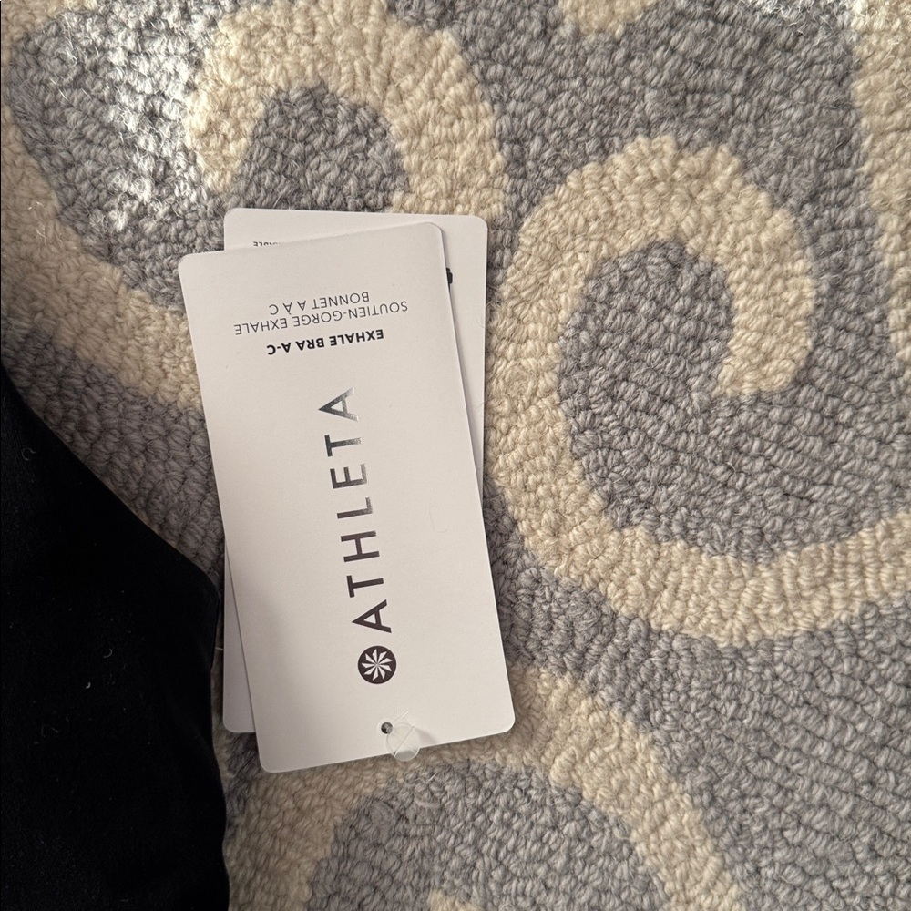 NWT Athleta Exhale Bra A-C Bra Sz M Black - Picture 4 of 8